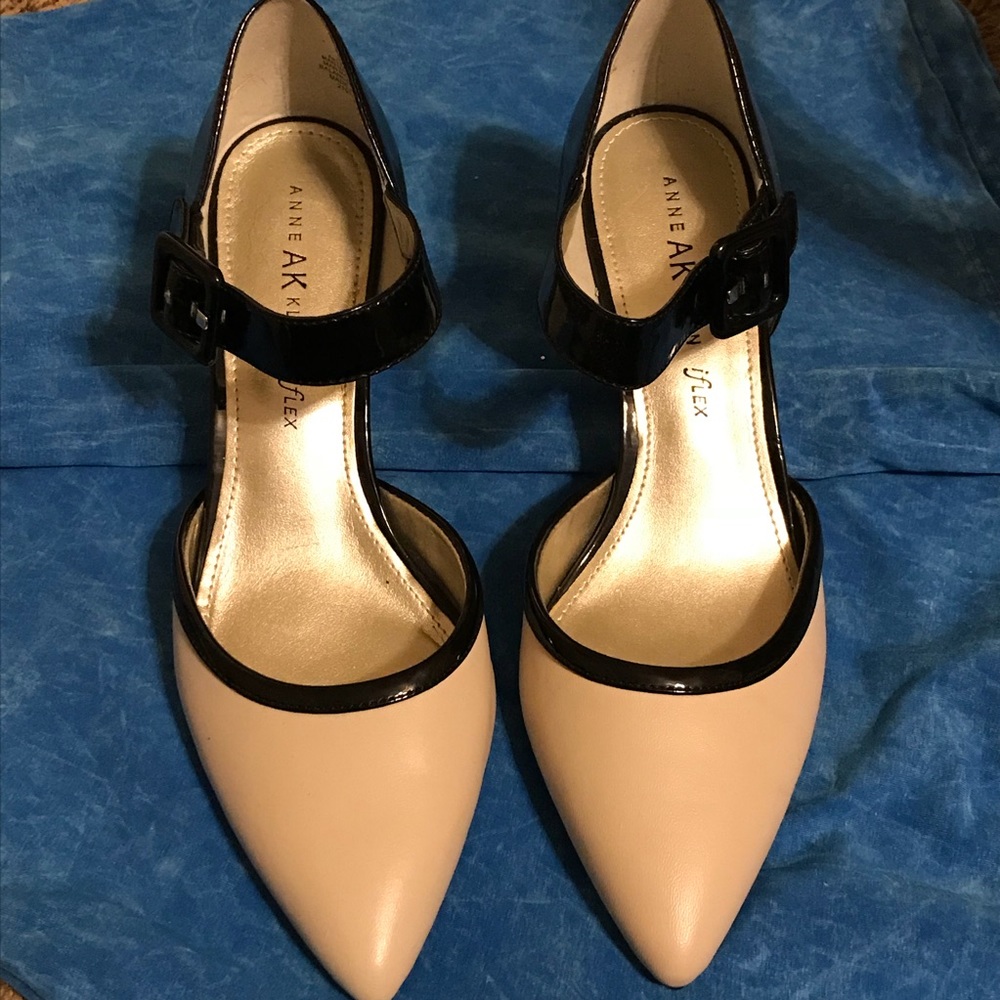Anne Klein low heels